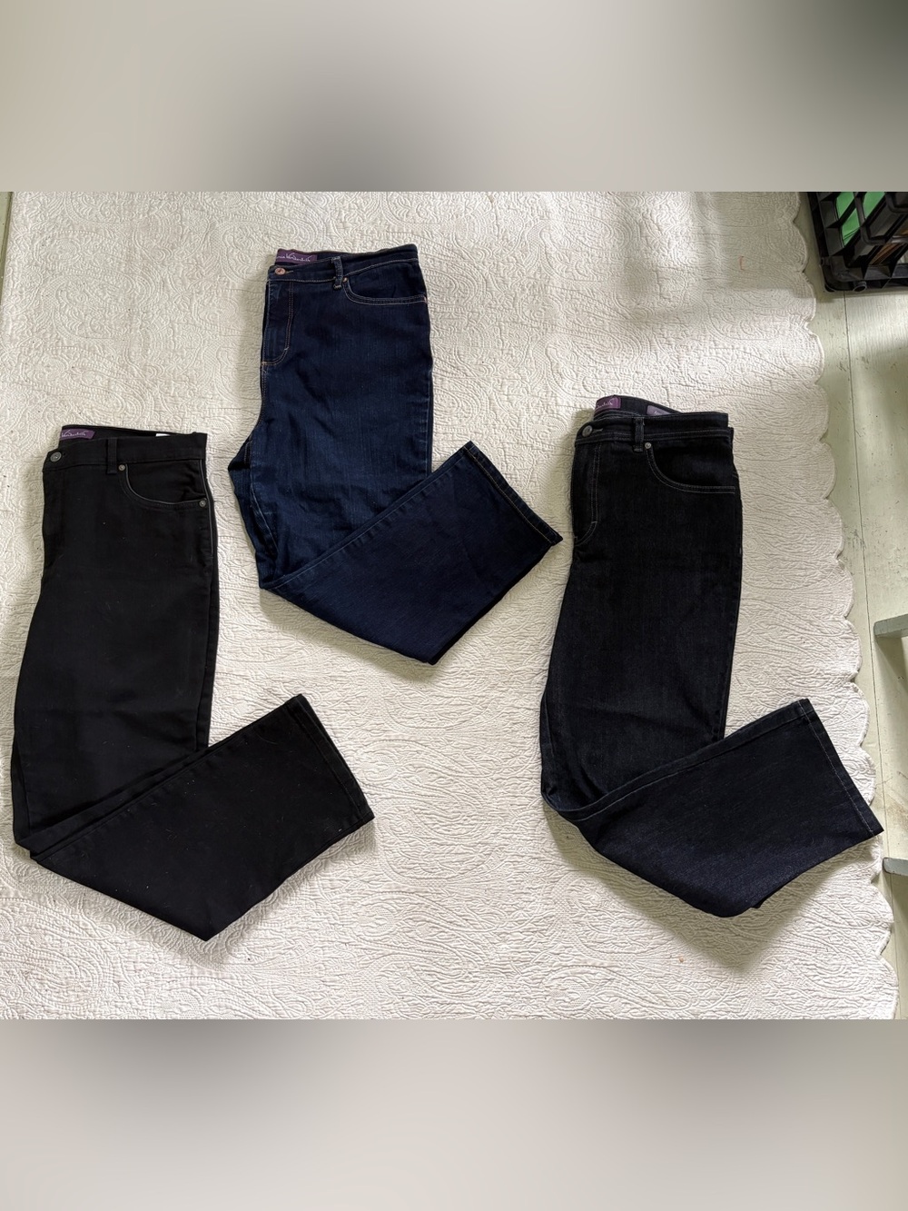 Women’s Gloria Vanderbilt Amanda  Dark Blue, & Black Jeans - size 16P - Lot of 3